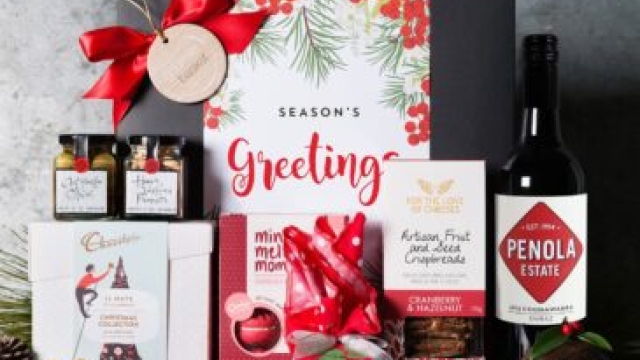 The Ultimate Guide to Festive Gifting: Unveiling the Best Christmas Hampers and Gift Sets 